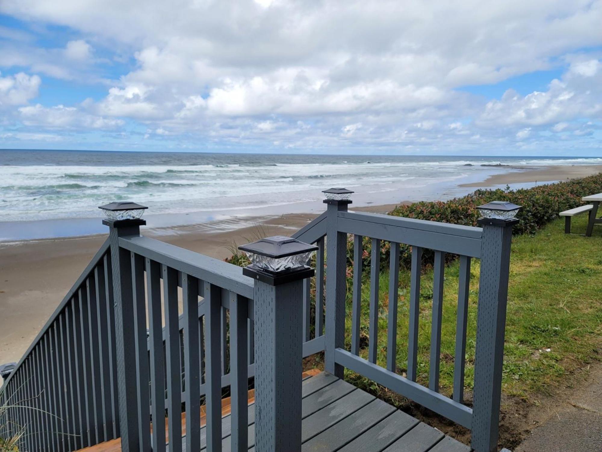 West Beach Suites Lincoln City Exterior foto