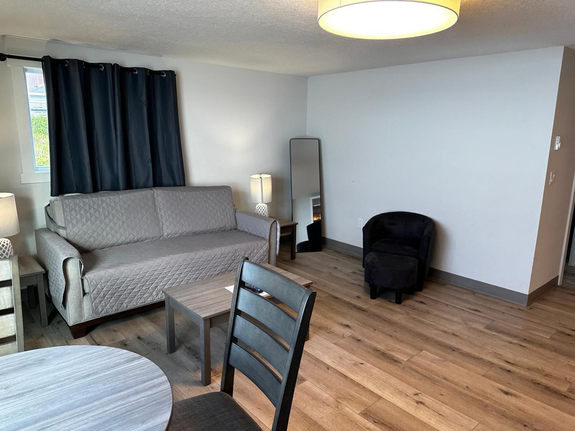 West Beach Suites Lincoln City Zimmer foto