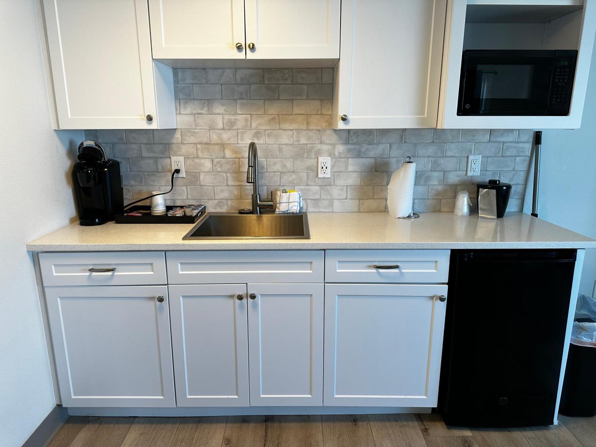 West Beach Suites Lincoln City Zimmer foto