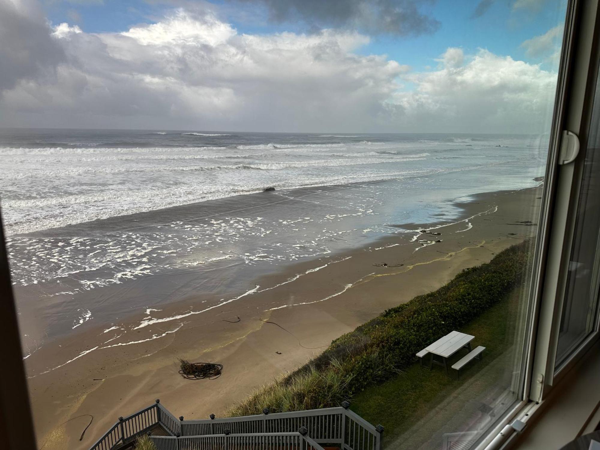 West Beach Suites Lincoln City Exterior foto
